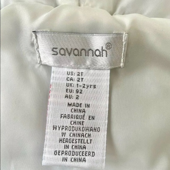 Savannah Girls 2T White Hooded  Vest Front zipper Faux fur trim V.good c… - Picture 6 of 7